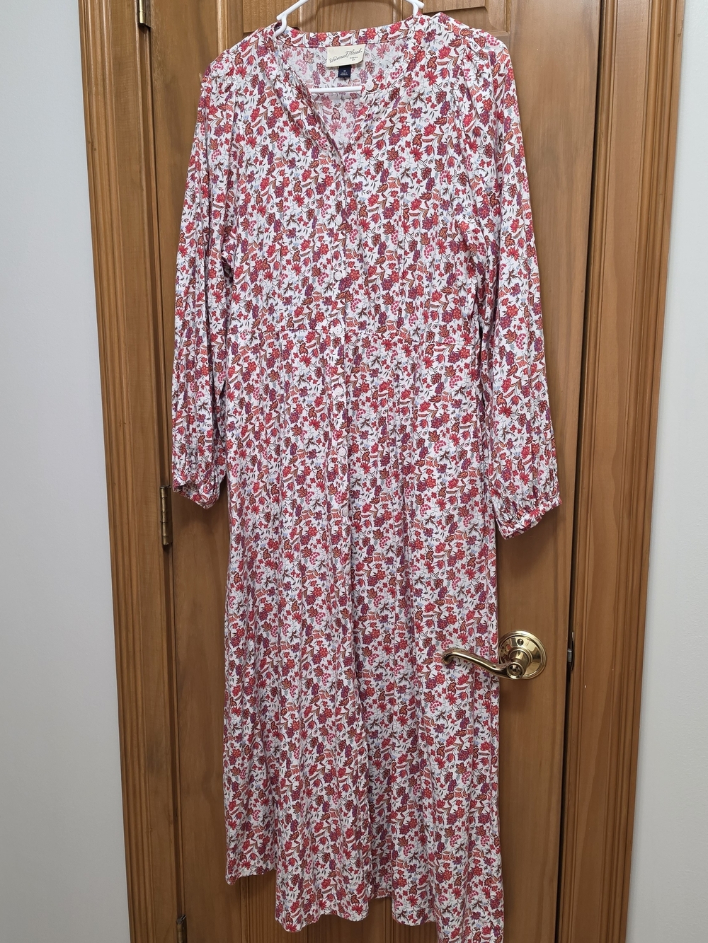 Universal Thread White and Pink Floral Long Sleeve Midi Dress with Button Front